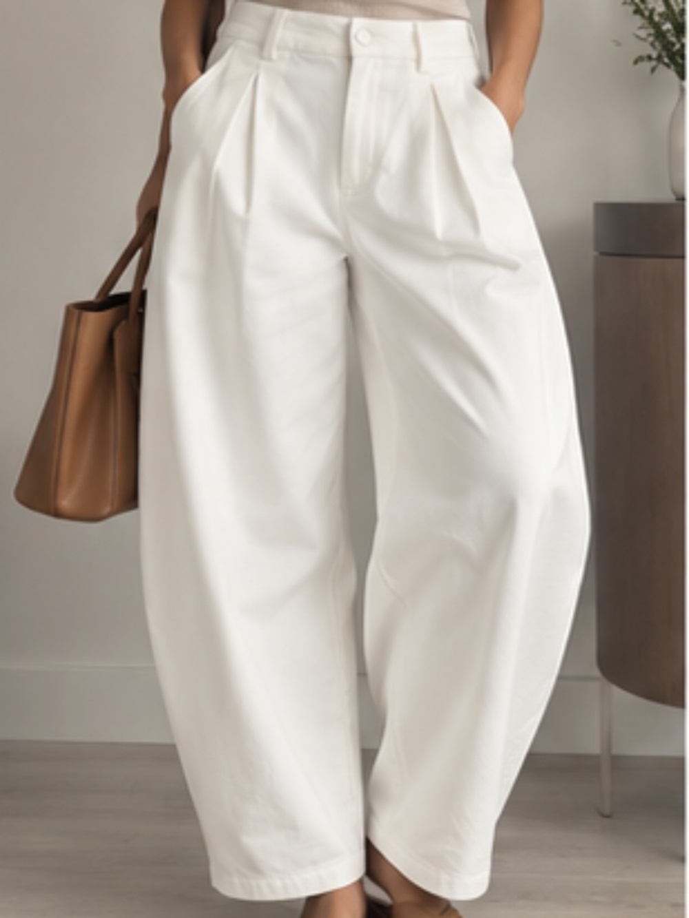 ZARA White Barrel Pants Size M High Rise Pleated Tapered Trousers